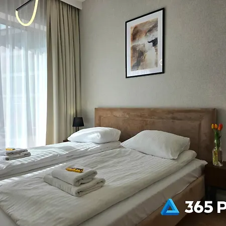 365pam - New Moon Przy Plazy *