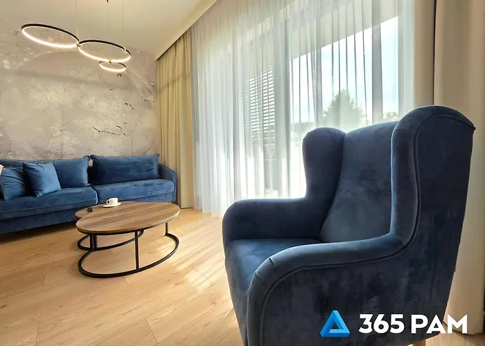 365pam - New Moon Przy Plazy אוסטרוני מורסקי